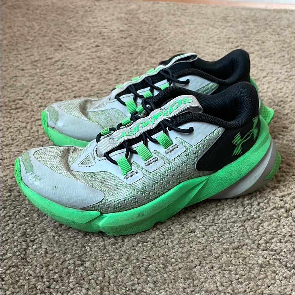 Under Armour Green and Black Sneakers with Sleek Design